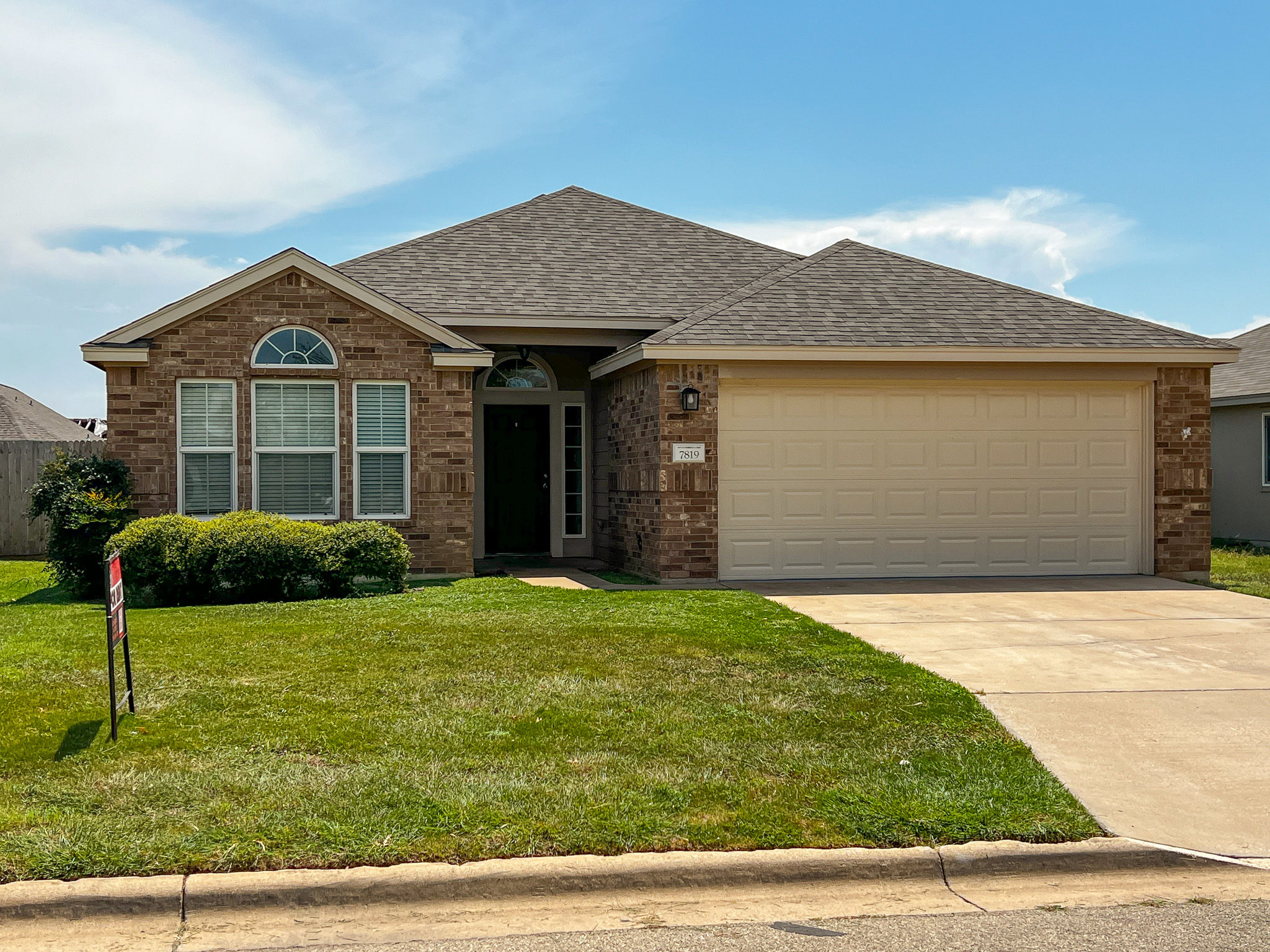 7819 Bridgepointe Drive