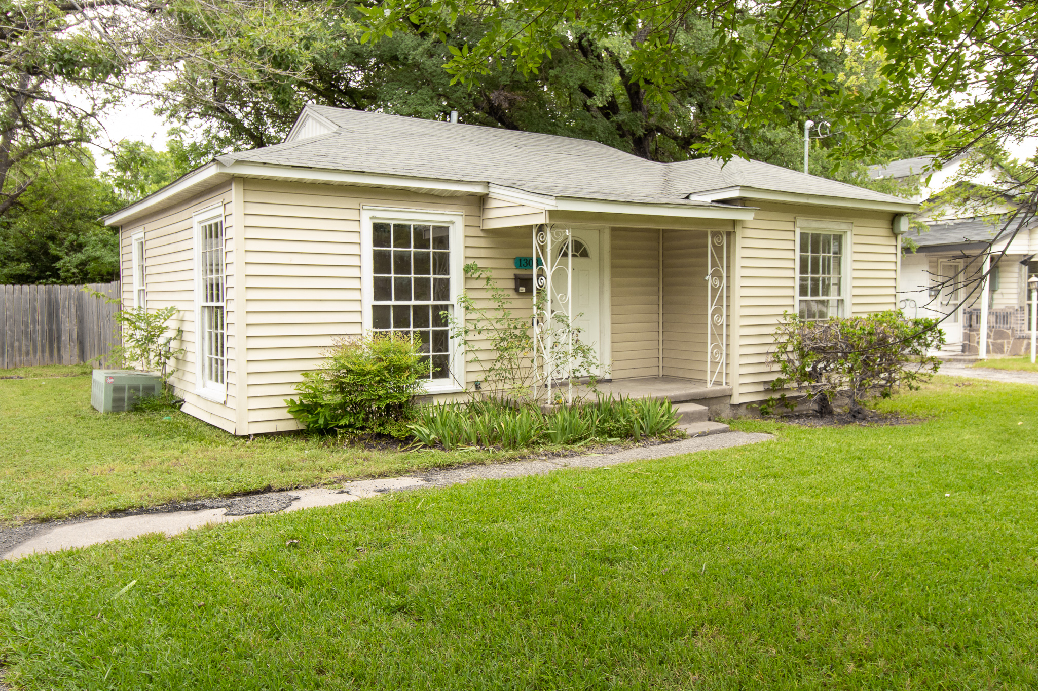 1303 East Ave G