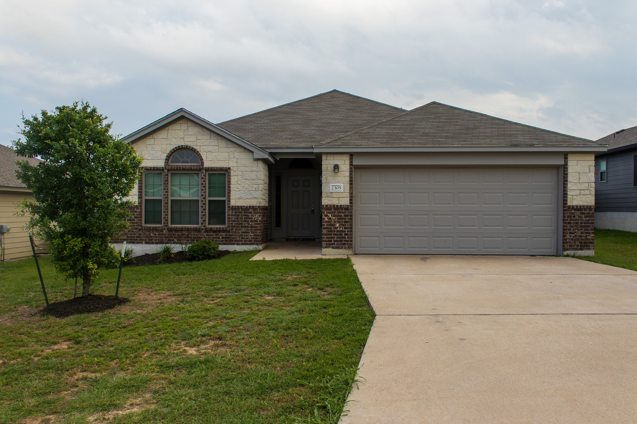 2305 Vicksburg Lane